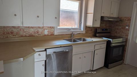 Photo 4 at 36 Galsworthy Avenue, Maryvale, Toronto