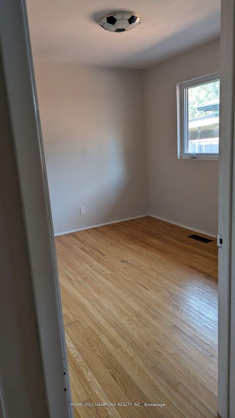 Photo 7 at 36 Galsworthy Avenue, Maryvale, Toronto