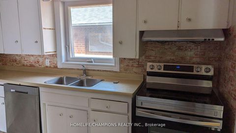 Photo 12 at 36 Galsworthy Avenue, Maryvale, Toronto