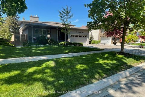 Photo 1 at 55 Ashmount Crescent, Richview, Toronto