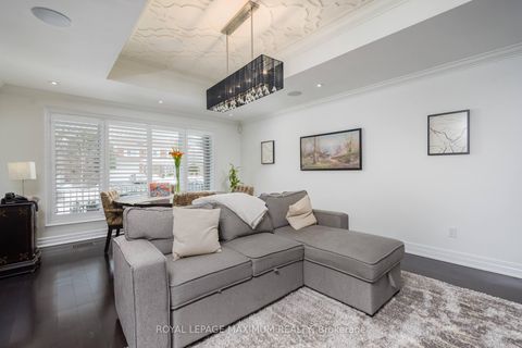 Photo 6 at 55 Ashmount Crescent, Richview, Toronto