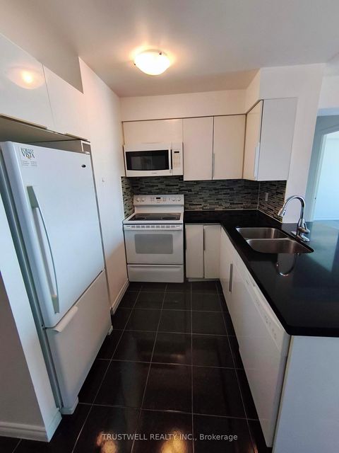 Photo 4 at 1306 - 61 Town Centre Court, Bendale, Toronto