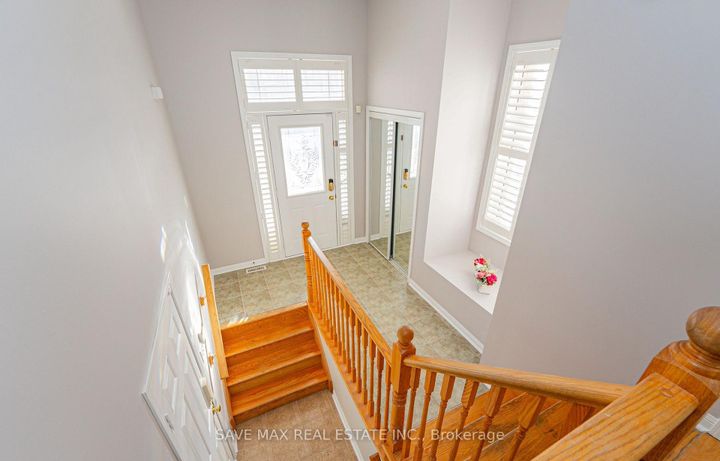 Photo 5 at 254 Fandango Drive, Credit Valley, Brampton