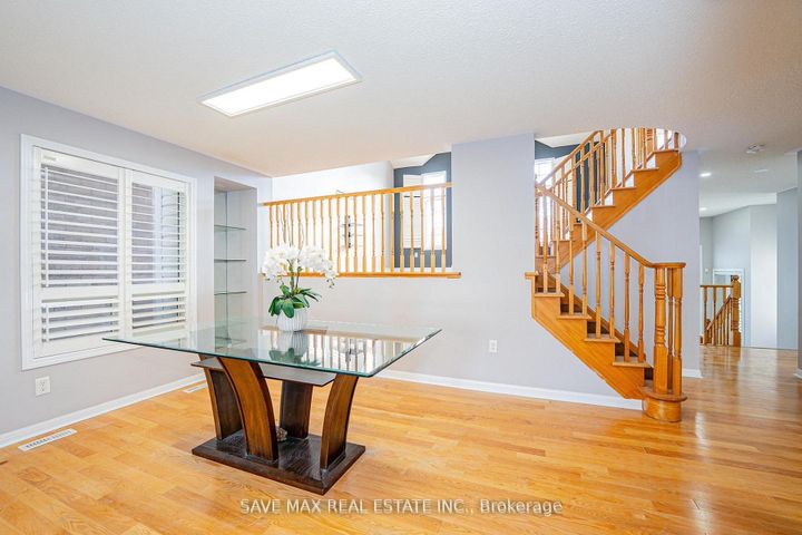 Photo 6 at 254 Fandango Drive, Credit Valley, Brampton
