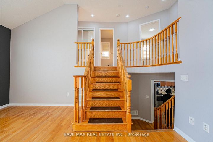 Photo 20 at 254 Fandango Drive, Credit Valley, Brampton