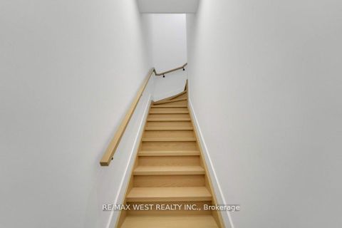 Photo 2 at 661 Winona Drive, Oakwood Village, Toronto