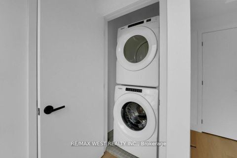 Photo 7 at 661 Winona Drive, Oakwood Village, Toronto