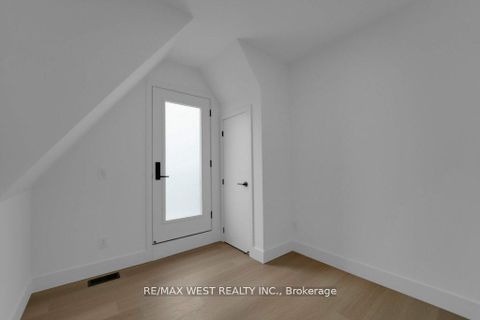 Photo 12 at 661 Winona Drive, Oakwood Village, Toronto