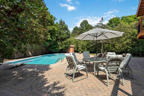 Photo 2 at 44 Henderson Drive, Pringle Creek, Whitby