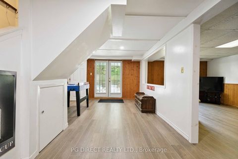 Photo 13 at 44 Henderson Drive, Pringle Creek, Whitby