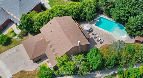 Photo 19 at 44 Henderson Drive, Pringle Creek, Whitby