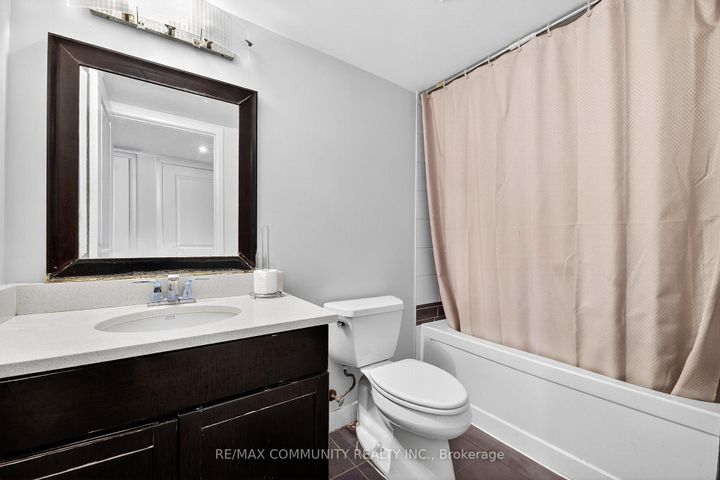 Photo 18 at 2010 - 25 Town Centre Court, Bendale, Toronto