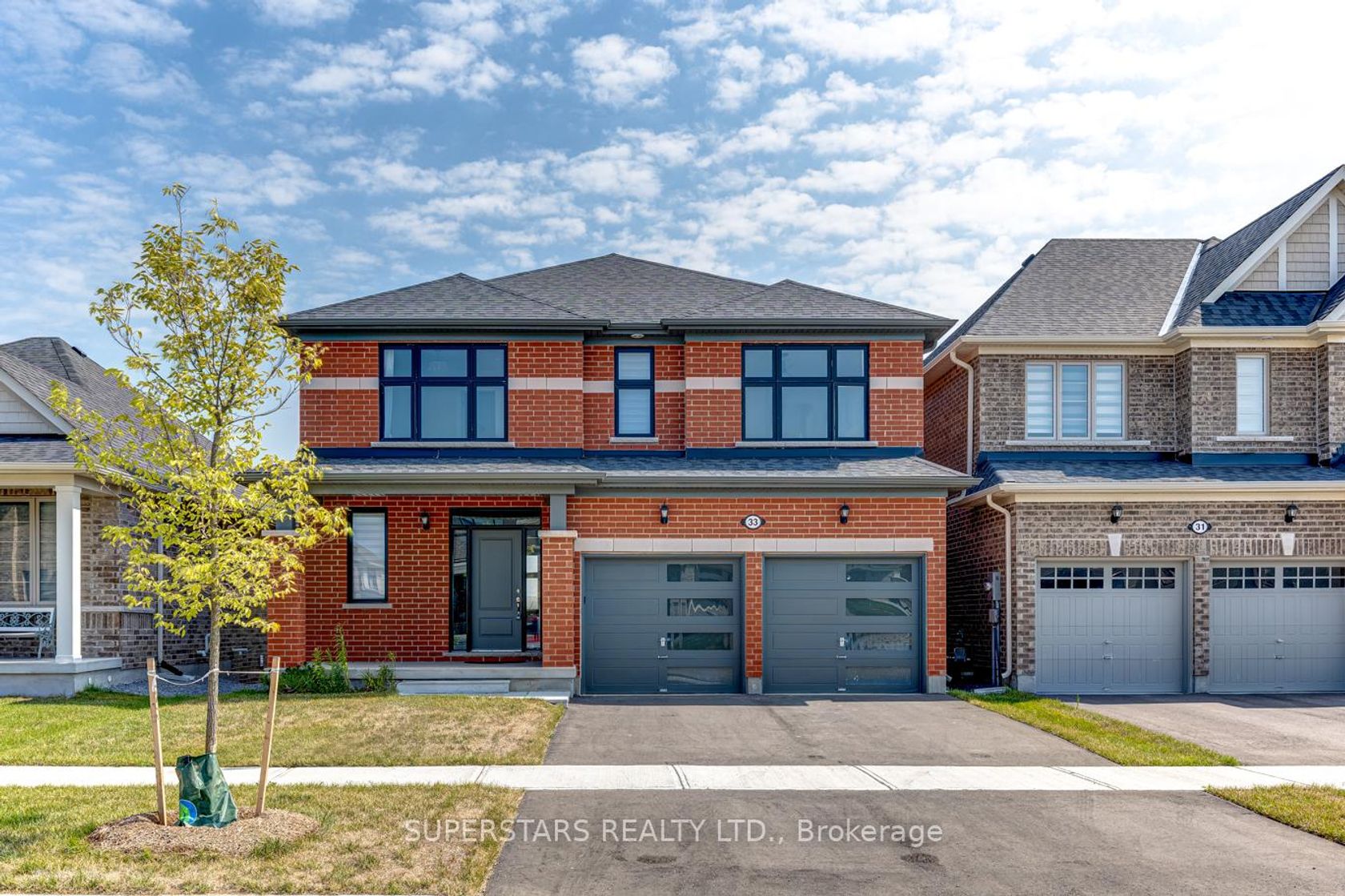 33 John Dallimore Drive, Keswick South, Georgina photo number 2