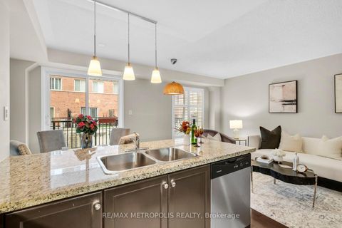 Photo 4 at 13 - 669A Warden Avenue, Birchmount, Toronto