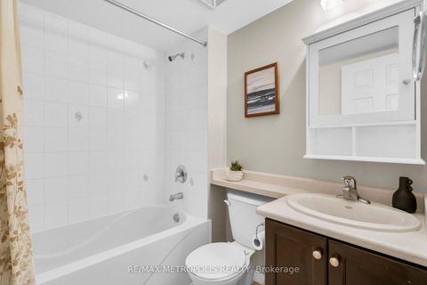 Photo 16 at 13 - 669A Warden Avenue, Birchmount, Toronto