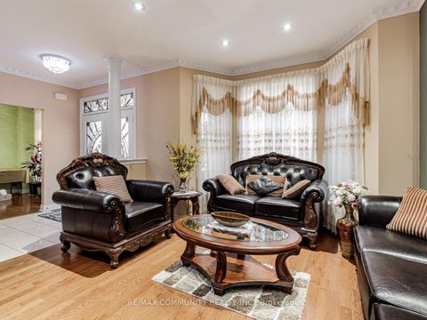 Photo 5 at 27 Windyton Avenue, Cornell, Markham