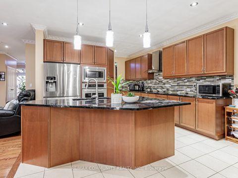 Photo 11 at 27 Windyton Avenue, Cornell, Markham