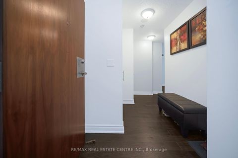 Photo 4 at 302 - 1 Elm Drive, City Centre, Mississauga