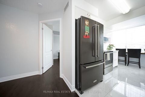 Photo 24 at 302 - 1 Elm Drive, City Centre, Mississauga