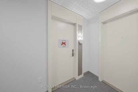 Photo 5 at 332 - 15 Richardson Street, Waterfront Communities C8, Toronto