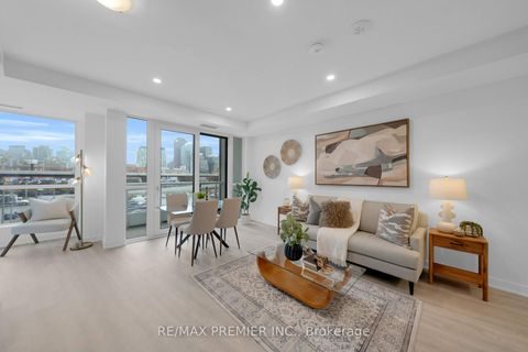 Photo 11 at 332 - 15 Richardson Street, Waterfront Communities C8, Toronto