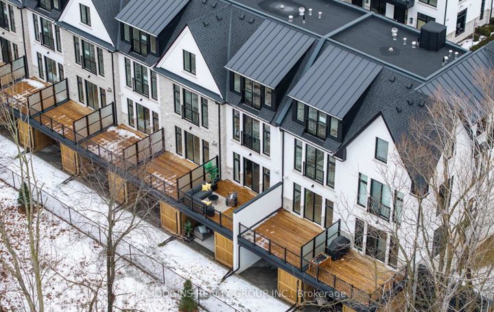 Photo 2 at 4 - 1136 Mona Road, Mineola, Mississauga