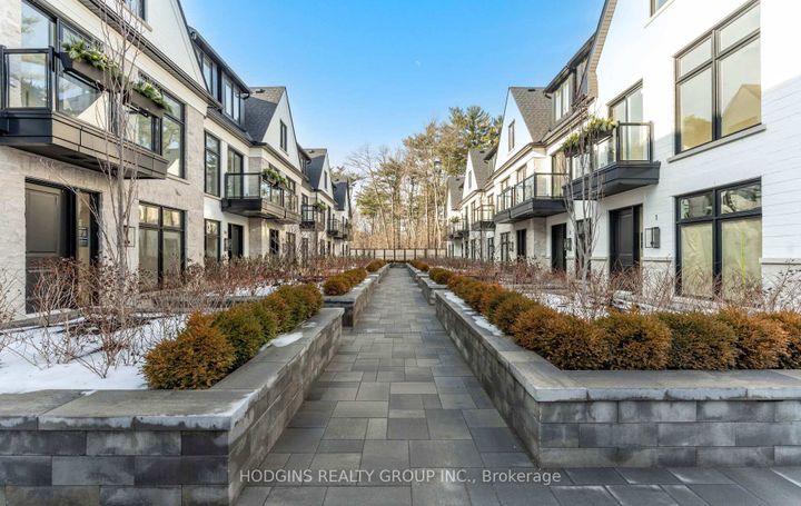 Photo 36 at 4 - 1136 Mona Road, Mineola, Mississauga