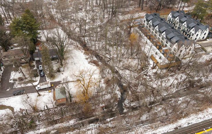 Photo 38 at 4 - 1136 Mona Road, Mineola, Mississauga