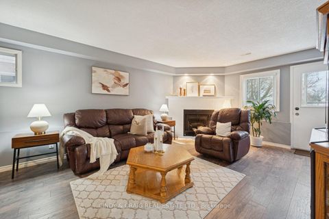 Photo 12 at 7 Empire Crescent, Courtice, Clarington