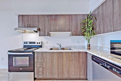 Photo 10 at 620 - 1 Falaise Road, West Hill, Toronto