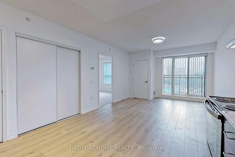 Photo 12 at 620 - 1 Falaise Road, West Hill, Toronto