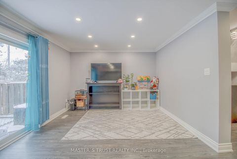 Photo 1 at 20 - 15 Brimwood Boulevard, Agincourt North, Toronto