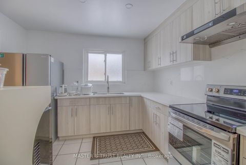 Photo 7 at 20 - 15 Brimwood Boulevard, Agincourt North, Toronto