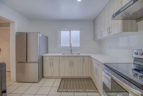 Photo 8 at 20 - 15 Brimwood Boulevard, Agincourt North, Toronto