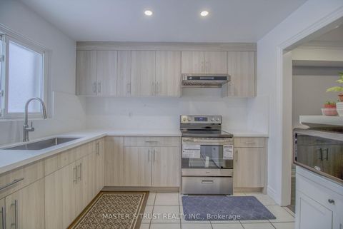 Photo 10 at 20 - 15 Brimwood Boulevard, Agincourt North, Toronto