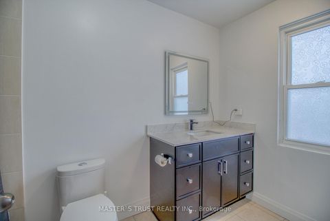 Photo 13 at 20 - 15 Brimwood Boulevard, Agincourt North, Toronto