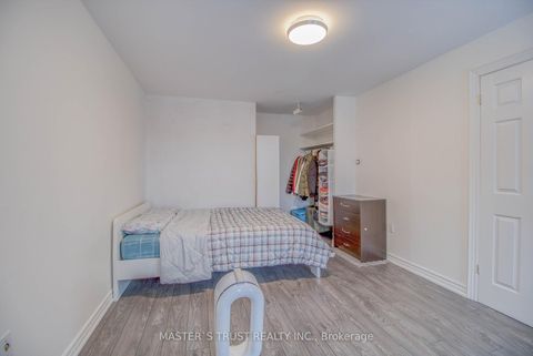 Photo 15 at 20 - 15 Brimwood Boulevard, Agincourt North, Toronto