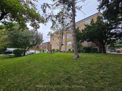 Photo 3 at 18 - 2697 Lake Shore Boulevard W, Mimico, Toronto