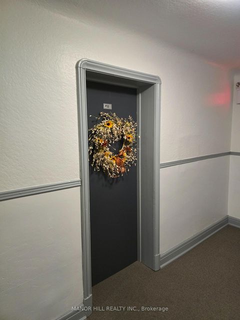 Photo 9 at 18 - 2697 Lake Shore Boulevard W, Mimico, Toronto