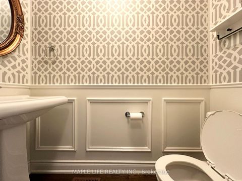 Photo 6 at 5 Hayes Lane, Willowdale East, Toronto