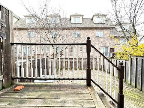 Photo 30 at 5 Hayes Lane, Willowdale East, Toronto