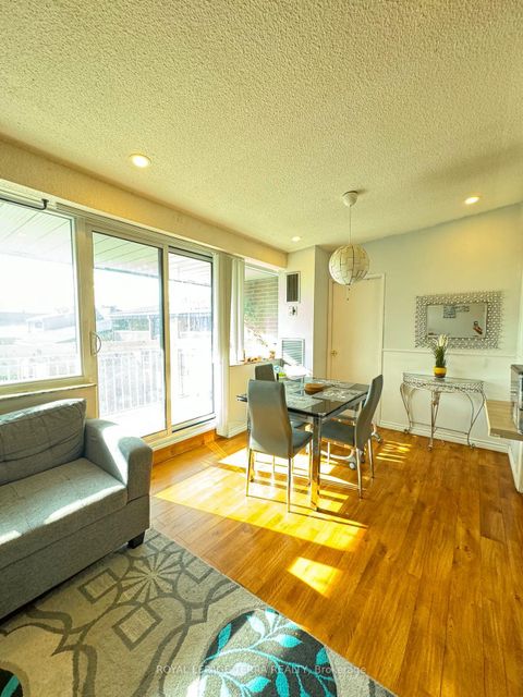 Photo 4 at 602 - 4064 Lawrence Avenue E, West Hill, Toronto