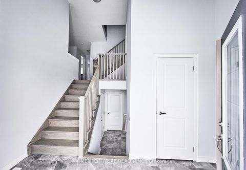 Photo 6 at 23 Faimira Avenue, Keswick South, Georgina