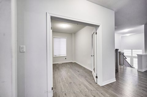 Photo 20 at 23 Faimira Avenue, Keswick South, Georgina