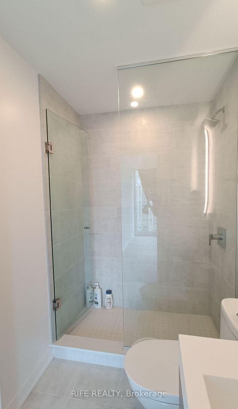 Photo 8 at 1504 - 15 Holmes Avenue, Willowdale East, Toronto