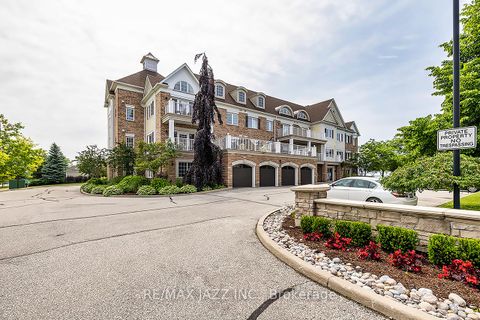 Photo 5 at 102 - 375 Lakebreeze Drive, Newcastle, Clarington