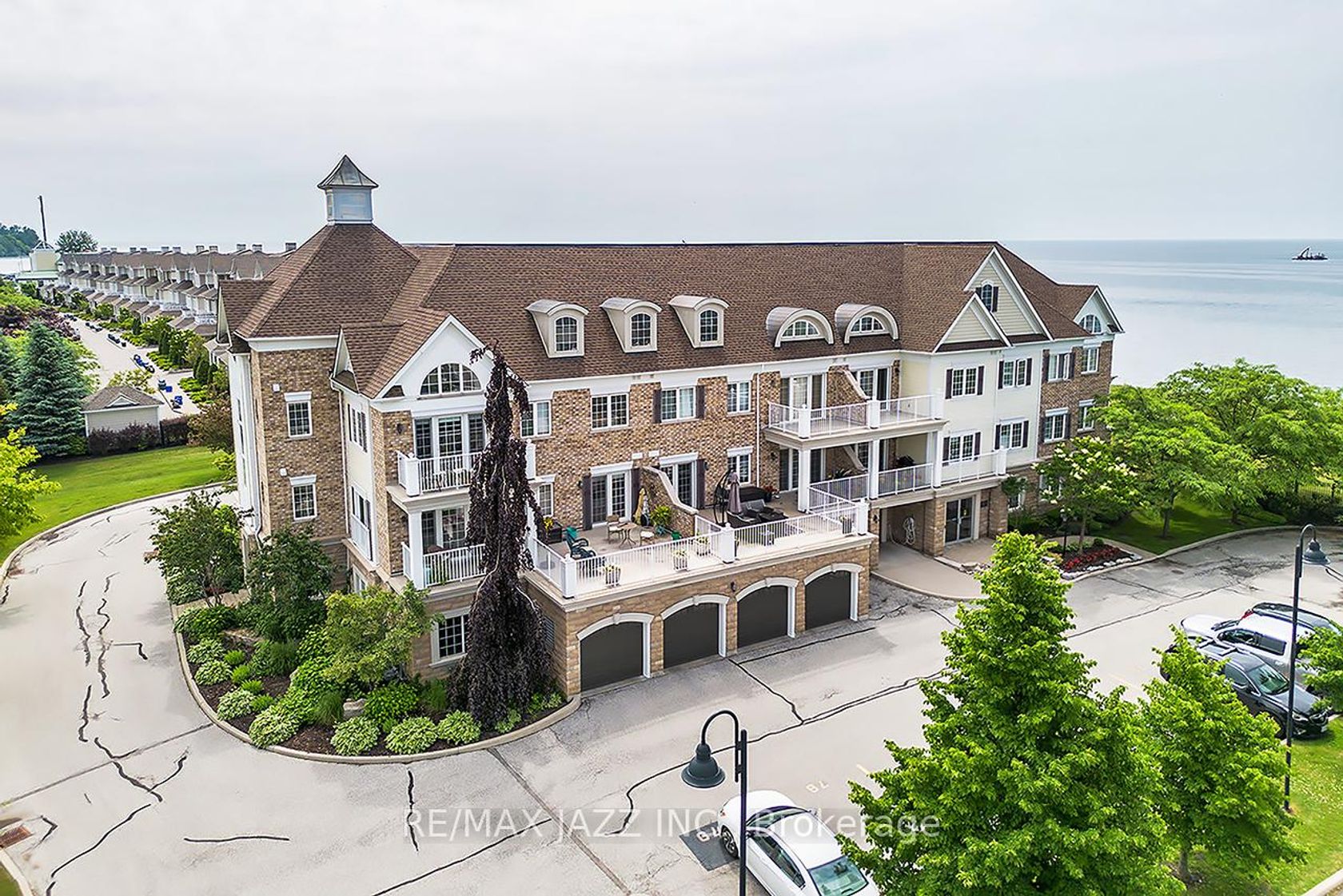 102 - 375 Lakebreeze Drive, Newcastle, Clarington 