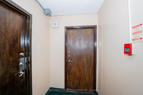 Photo 6 at 2107 - 330 Dixon Road, The Westway, Toronto