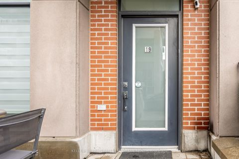 Photo 4 at 19 Town Centre Court, Bendale, Toronto