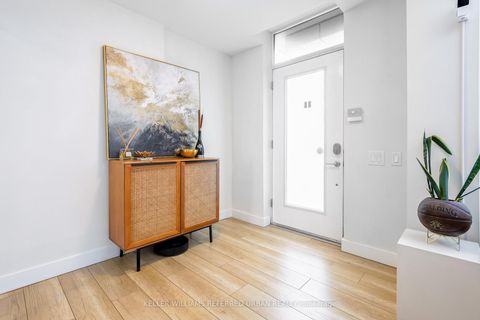 Photo 5 at 19 Town Centre Court, Bendale, Toronto